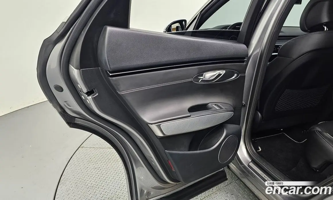 Genesis GV70 2021 2.5 автомат (гидро), фото 15