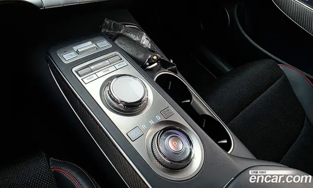 Genesis GV70 2022 2.2 автомат (гидро), миниатюра 11