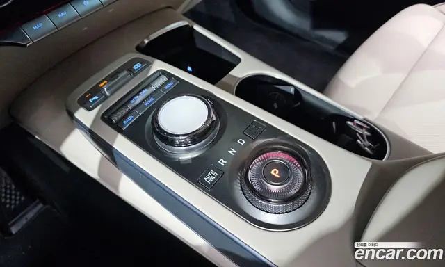 Genesis GV70 2023 2.5 автомат (гидро), миниатюра 12