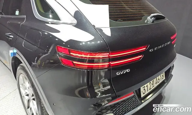 Genesis GV70 2023 2.5 автомат (гидро), миниатюра 9