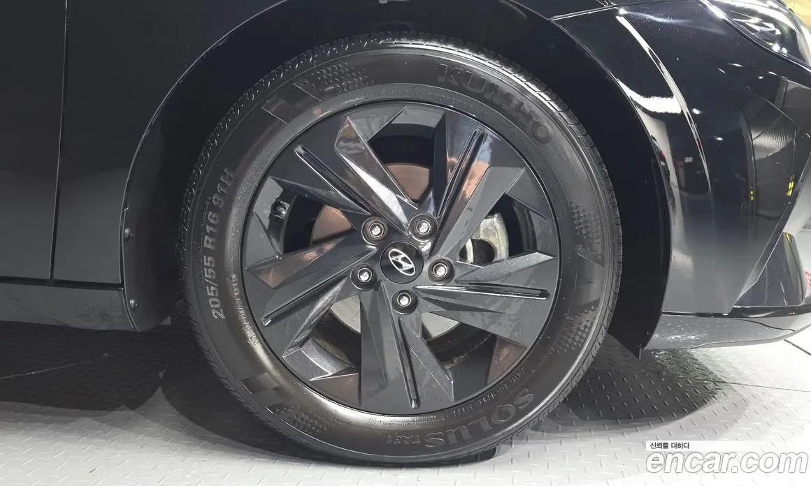 Hyundai Avante 2020 1.6 автомат (гидро), фото 7