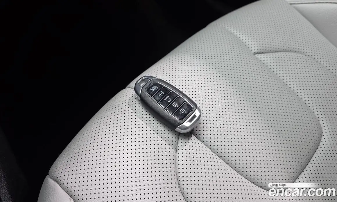 Hyundai Avante 2022 1.6 автомат (гидро), фото 30