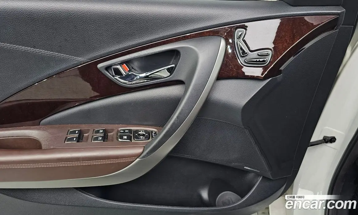 Hyundai Grandeur 2012 2.4 автомат (гидро), фото 16