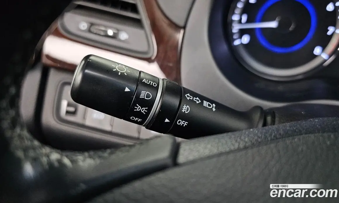 Hyundai Grandeur 2012 2.4 автомат (гидро), фото 18
