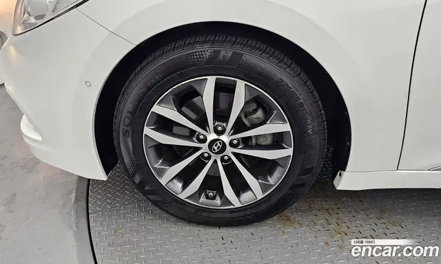 Hyundai Grandeur 2012 2.4 автомат (гидро), миниатюра 5