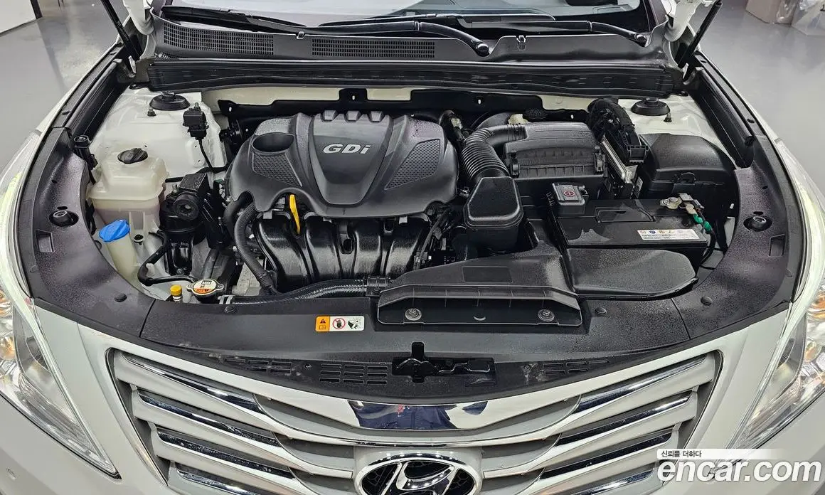 Hyundai Grandeur 2012 2.4 автомат (гидро), фото 6