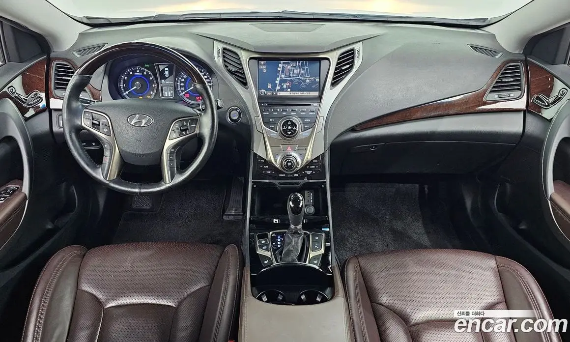 Hyundai Grandeur 2012 2.4 автомат (гидро), фото 7