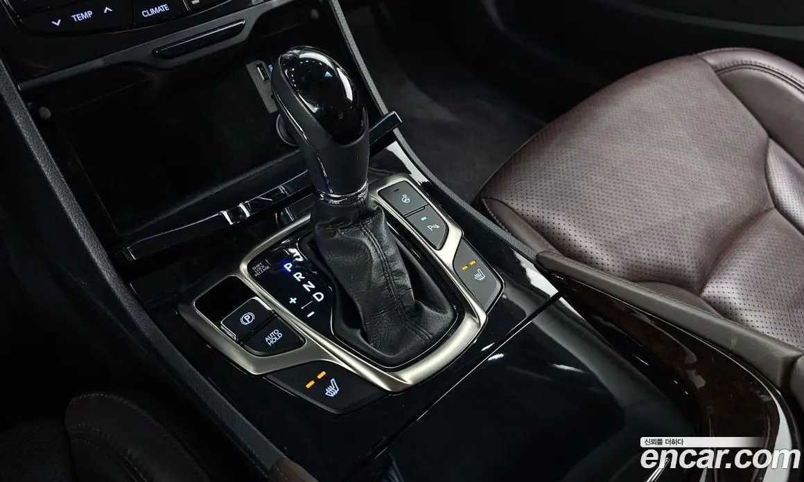 Hyundai Grandeur 2012 2.4 автомат (гидро), фото 9