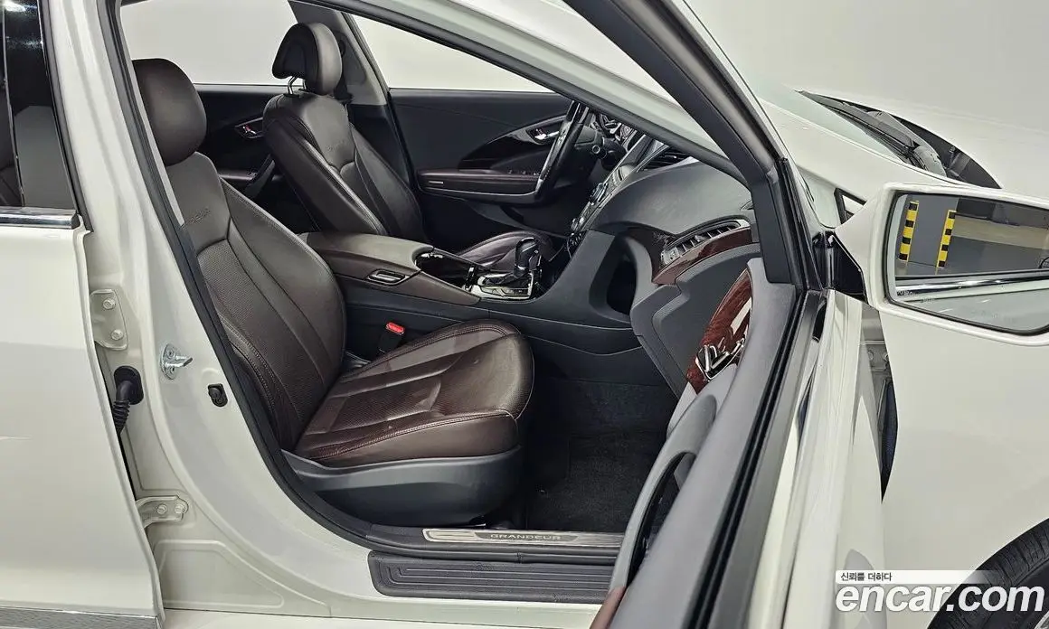 Hyundai Grandeur 2012 2.4 автомат (гидро), фото 10
