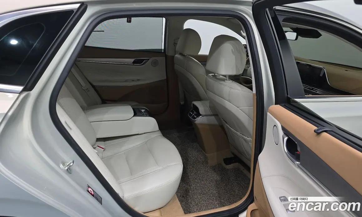Hyundai Grandeur 2021 2.5 автомат (гидро), фото 17