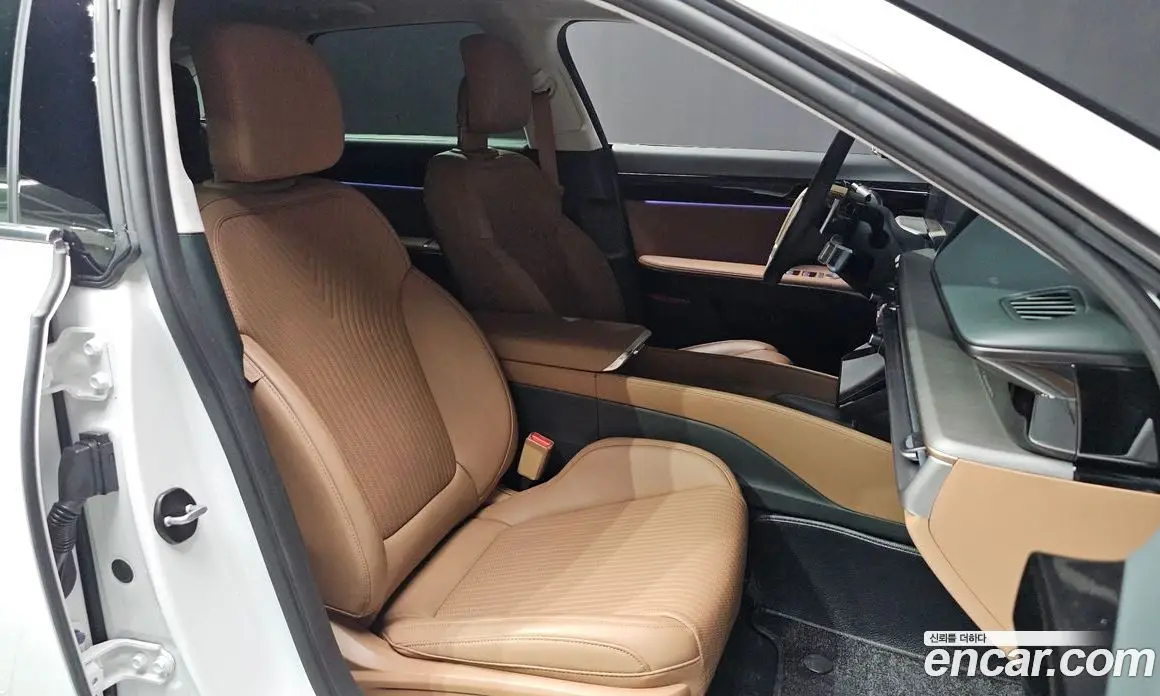 Hyundai Grandeur 2023 3.5 автомат (гидро), фото 16