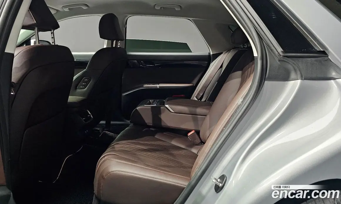 Hyundai Grandeur 2023 2.5 автомат (гидро), фото 16