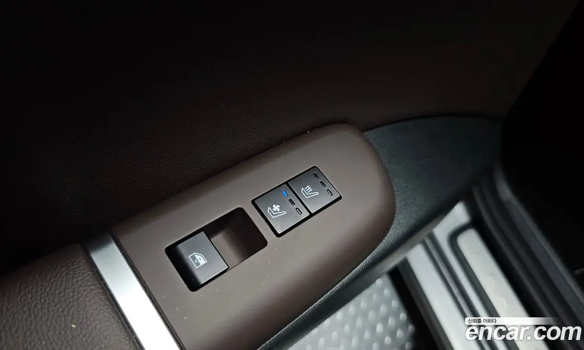 Hyundai Grandeur 2023 2.5 автомат (гидро), фото 23
