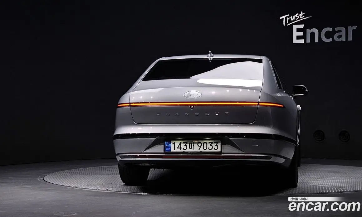 Hyundai Grandeur 2023 2.5 автомат (гидро), фото 4