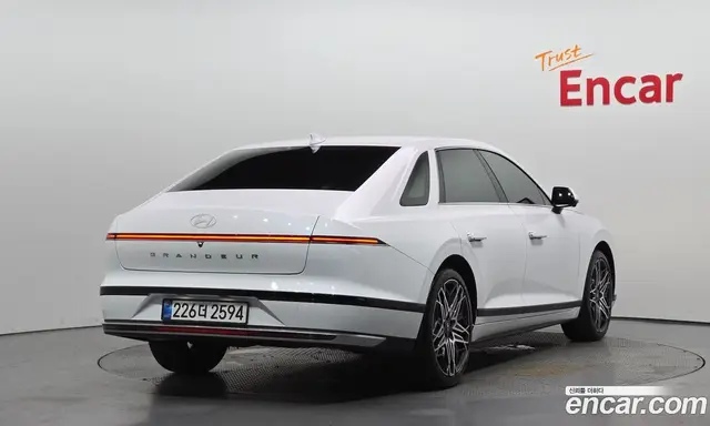 Hyundai Grandeur 2025 1.6 автомат (гидро), миниатюра 2