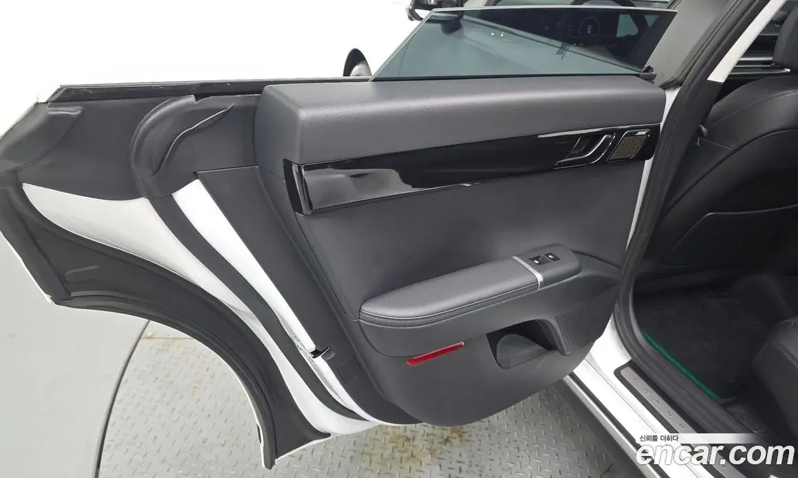 Hyundai Grandeur 2025 1.6 автомат (гидро), фото 15
