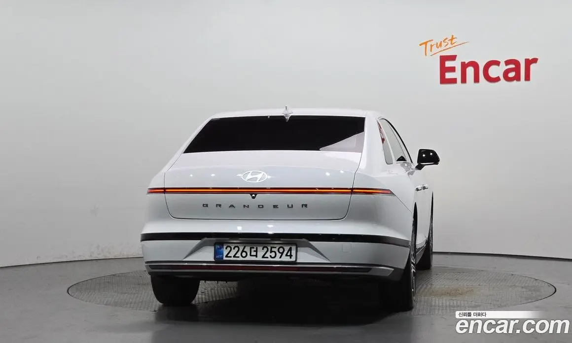 Hyundai Grandeur 2025 1.6 автомат (гидро), фото 4