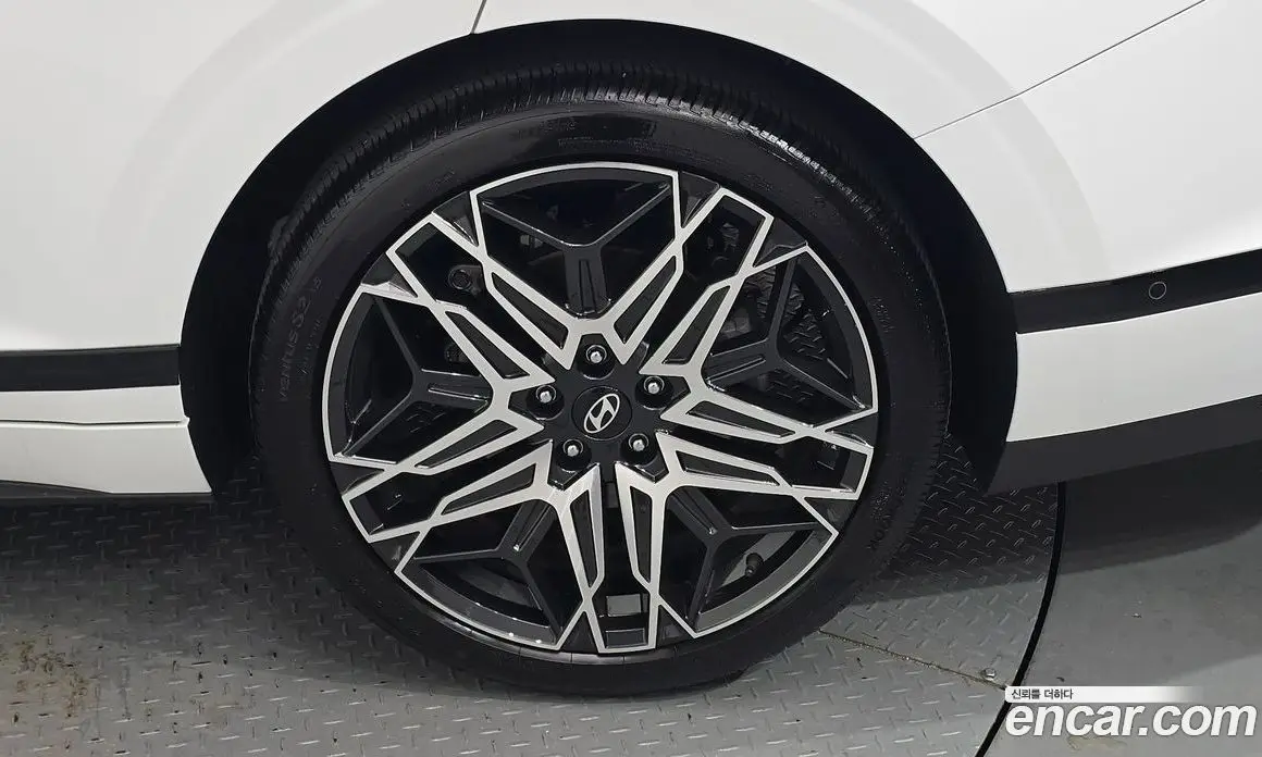 Hyundai Grandeur 2025 1.6 автомат (гидро), фото 7