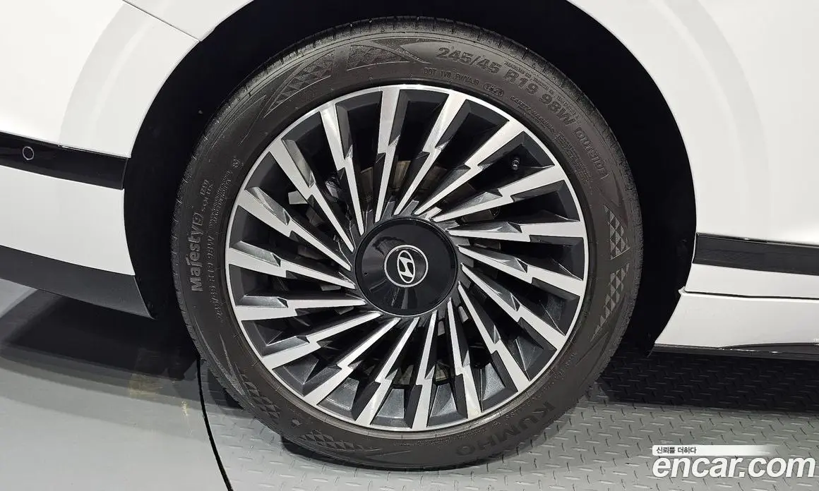 Hyundai Grandeur 2025 2.5 автомат (гидро), фото 5