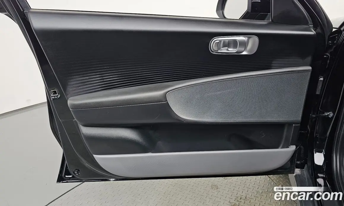 Hyundai Ioniq 6 2024 0.1 автомат (гидро), фото 13