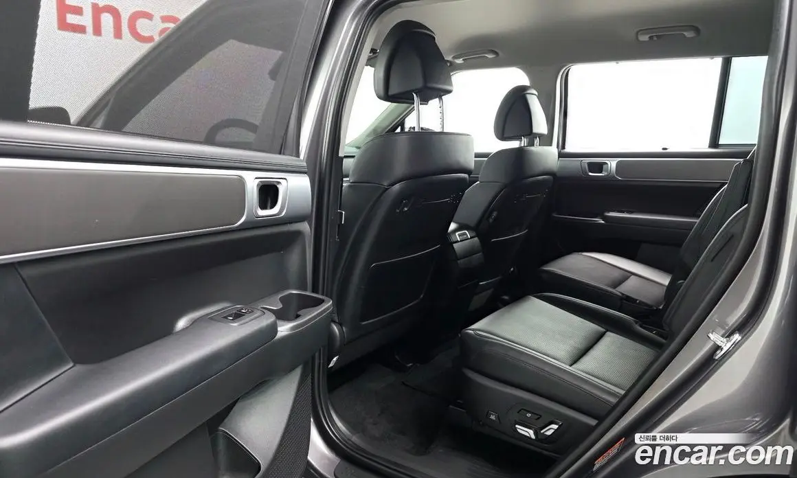 Hyundai Santa Fe 2023 2.5 автомат (гидро), фото 11