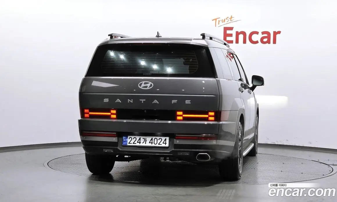 Hyundai Santa Fe 2023 2.5 автомат (гидро), фото 4