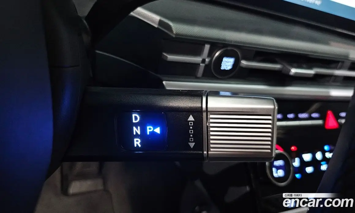 Hyundai Santa Fe 2024 1.6 автомат (гидро), фото 12