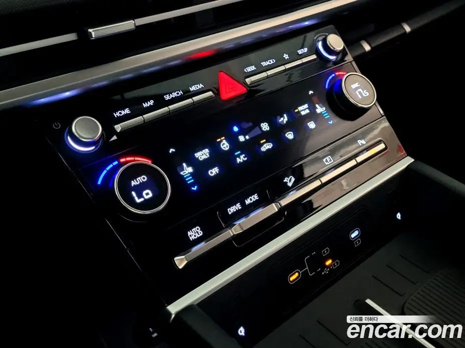 Hyundai Santa Fe 2024 1.6 автомат (гидро), фото 23