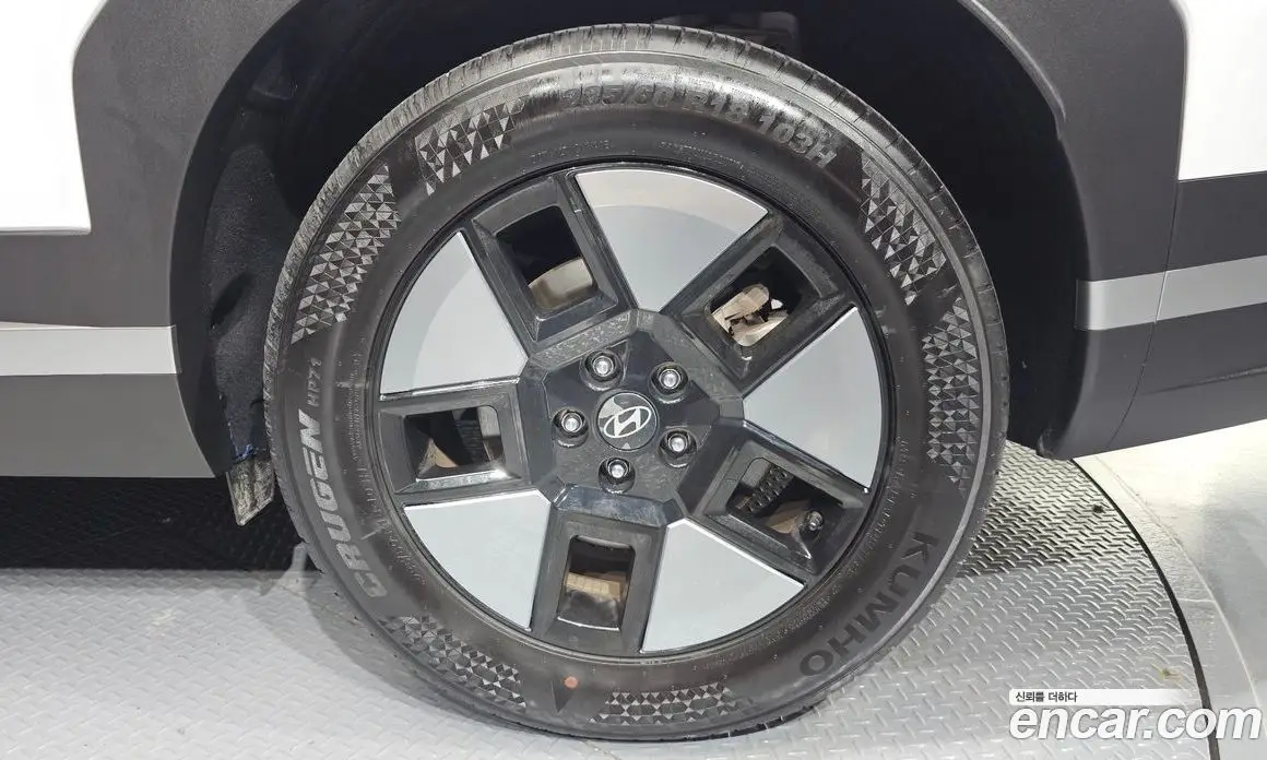 Hyundai Santa Fe 2024 1.6 автомат (гидро), фото 7