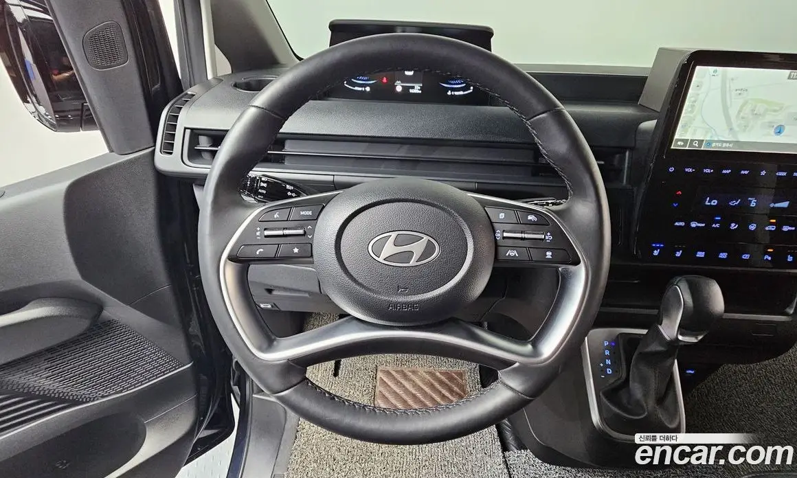 Hyundai Staria 2024 2.2 автомат (гидро), фото 17