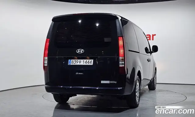 Hyundai Staria 2024 2.2 автомат (гидро), миниатюра 3