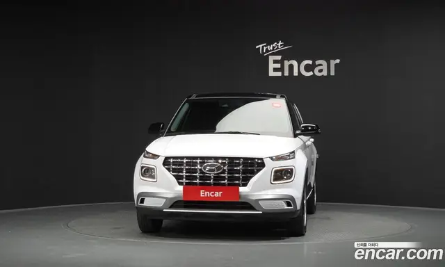 Hyundai Venue 2022 1.6 автомат (гидро), миниатюра 3
