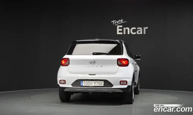 Hyundai Venue 2022 1.6 автомат (гидро), миниатюра 4