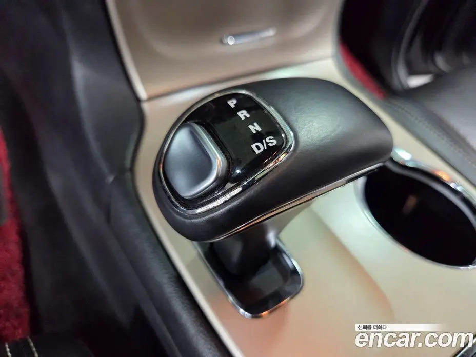 Jeep Cherokee 2014 3.0 автомат (гидро), фото 13