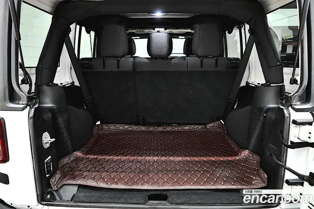 Jeep Wrangler 2017 3.6 автомат (гидро), фото 15
