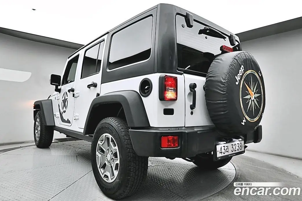 Jeep Wrangler 2017 3.6 автомат (гидро), фото 4