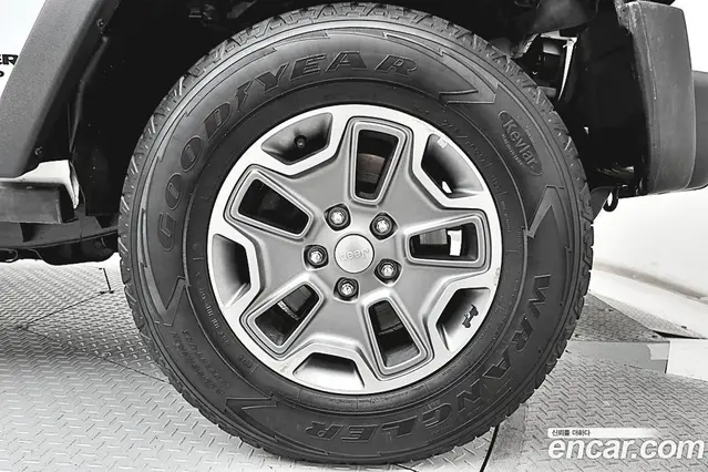 Jeep Wrangler 2017 3.6 автомат (гидро), миниатюра 7