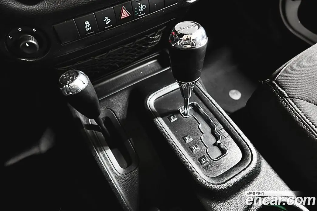 Jeep Wrangler 2017 3.6 автомат (гидро), фото 9