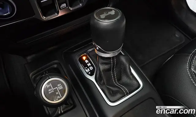 Jeep Wrangler 2021 2.0 автомат (гидро), миниатюра 12