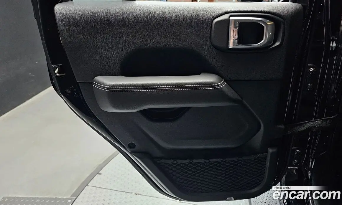 Jeep Wrangler 2021 2.0 автомат (гидро), фото 15