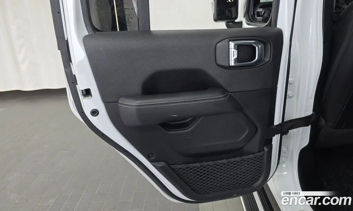 Jeep Wrangler 2022 2.0 автомат (гидро), фото 15