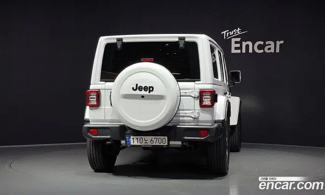 Jeep Wrangler 2022 2.0 автомат (гидро), миниатюра 4