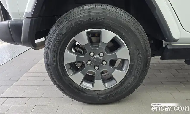 Jeep Wrangler 2022 2.0 автомат (гидро), миниатюра 5