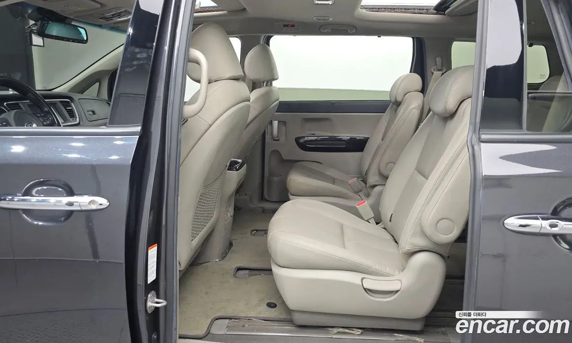 Kia Carnival 2019 2.2 автомат (гидро), фото 18