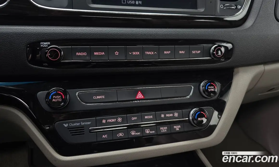 Kia Carnival 2019 2.2 автомат (гидро), фото 22