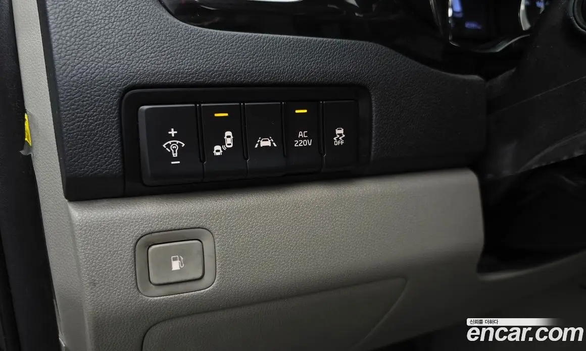 Kia Carnival 2019 2.2 автомат (гидро), фото 24