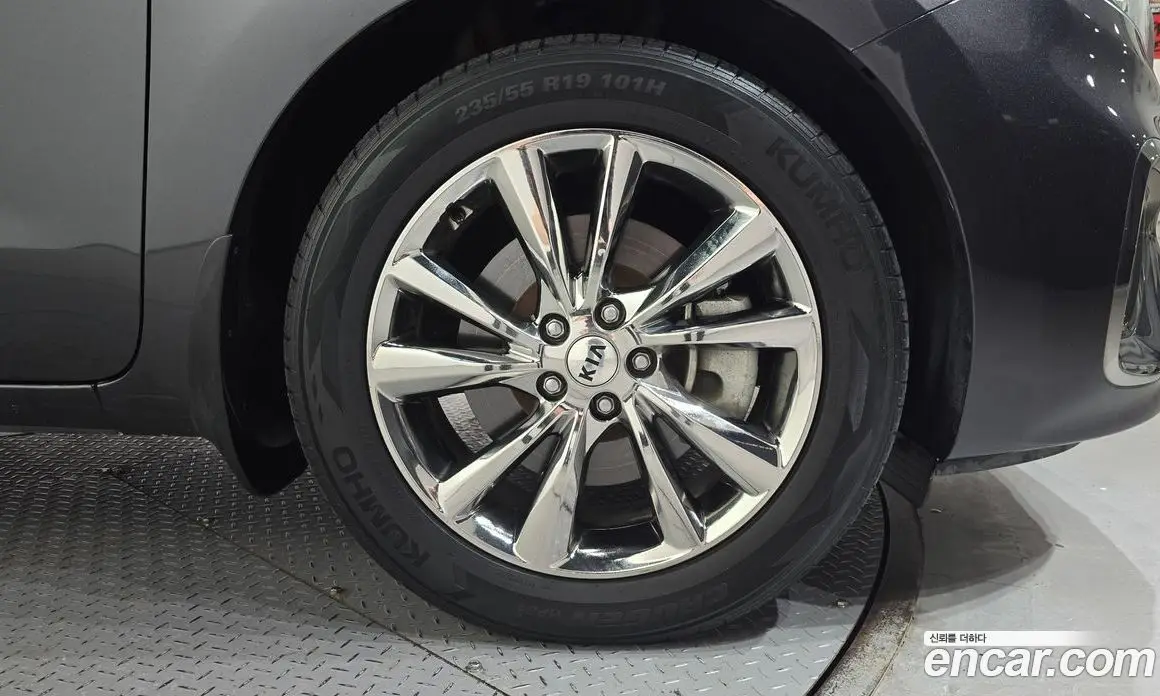 Kia Carnival 2019 2.2 автомат (гидро), фото 7