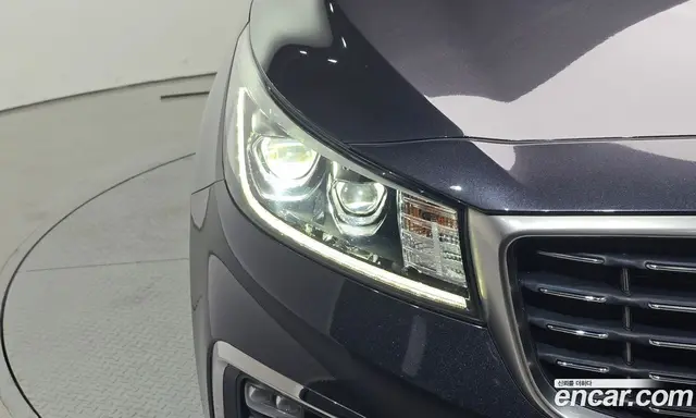 Kia Carnival 2019 2.2 автомат (гидро), миниатюра 8