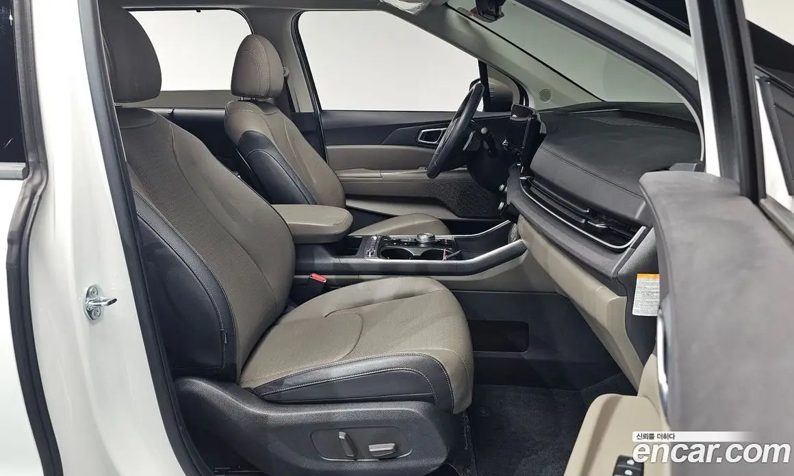 Kia Carnival 2024 1.6 автомат (гидро), фото 12