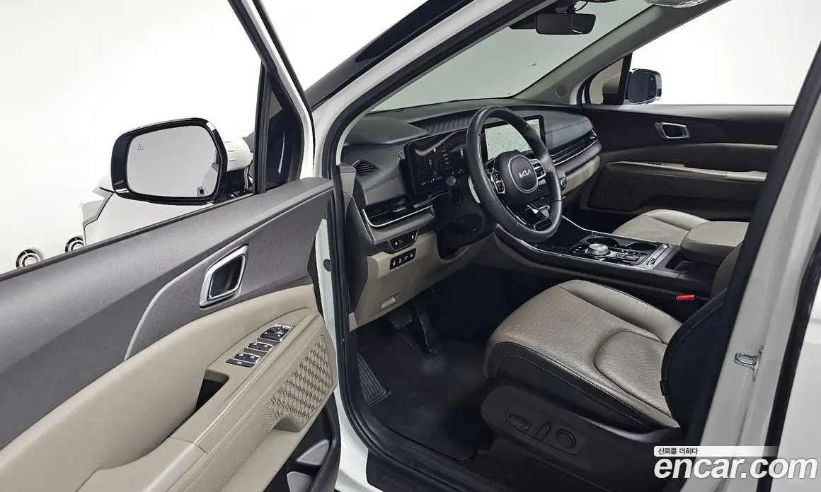 Kia Carnival 2024 1.6 автомат (гидро), фото 16
